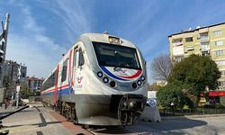Tren yolculuğu yapanlar dikkat! TCDD unutulan eşyaları satışa çıkarıyor