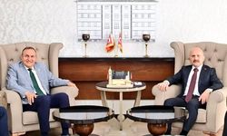 Vali Varol’a hayırlı olsun ziyaretleri başladı: İYİ Parti Aydın teşkilatını makamında ağırladı