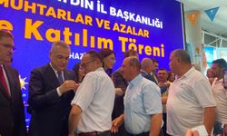 AK Parti Aydın’dan gövde gösterisi: Bin 10 muhtar ve azaya rozet takıldı