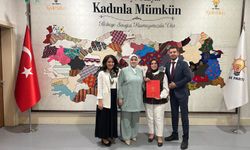 AK Parti Bozdoğan Kadın Kolları’nda görev değişimi