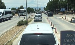 Aydın’daki öğrenciler TYT telaşını atlattı: Sınav çıkışı ADÜ çevresinde trafik kitlendi