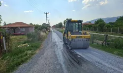 Efeler’de yol hamlesi! Asfaltlama çalışmaları hız kazandı
