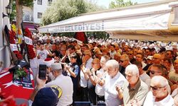 Kuşadası eski başkanına veda etti: Engin Berberoğlu son yolculuğuna uğurlandı