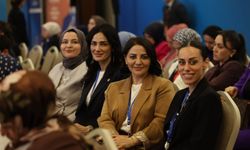 AK Partili Sarıbaş Emine Erdoğan’la bir araya geldi