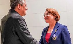 Aydın’da Özel’e ilk destek Hatice Gençay’dan geldi: Gözler diğer belediye başkanlarında