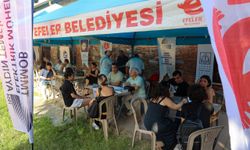 Efeler’de ‘Kariyer Günleri’ başladı! Gençler meslekleri uzmanlarından dinliyor