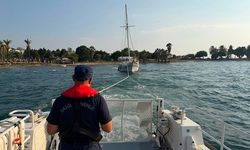 Kuşadası'nda gezi teknesi karaya oturdu! Yardım talebiyle harekete geçildi