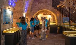 Kuşadası’nda kültürel gezide buluştular