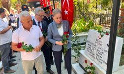 Nazilli’de şehitler dualarla anıldı: Kabirlerine karanfil bırakıldı