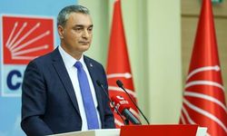 Özgür Özel'e "AKP iş birlikçisi, bölücü" diyen CHP Sözcüsü Sarı: "Belediyeler bizimle"