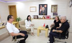 AK Partili Sarıbaş Aydın’ın nabzını tuttu! Vatandaşların sorun ve taleplerini tek tek not etti