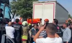 Didim yolunda feci kaza! Yolcu otobüsü kamyona çarptı! 1’i ağır 8 yaralı