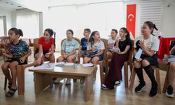Efeler’de çocuklar felsefeyle düşünmeyi öğreniyor