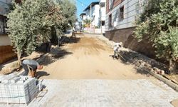 Nazilli’de bir mahallede daha yollar yenileniyor