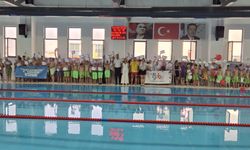 Söke'de 200 öğrenci yüzme öğrendi