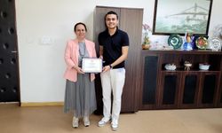 ADÜ’lü öğrenci stajını ABD’deki hastanede yaptı
