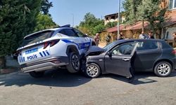 Nazilli’de polis aracıyla otomobil çarpıştı! 2 kişi yaralandı