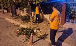 Yetişkin’in ekipleri gece mesaisinde: Mimar Sinan Mahallesi temizlendi