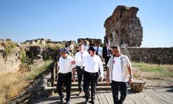 YÖK Heyeti ADÜ’de! Tralleis Antik Kenti'ni ziyaret ettiler