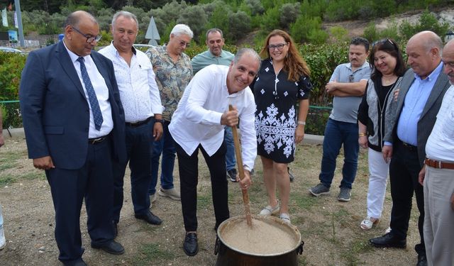 İzmir’de yaşan Aydınlıları ‘Keşkek Günü’ bir araya getirdi