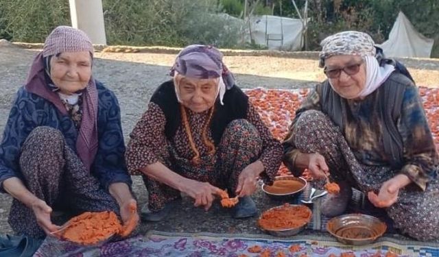 90 yaşındaki 3 komşu şaşkına çeviriyor! Uzun yaşam sırları bakın neymiş