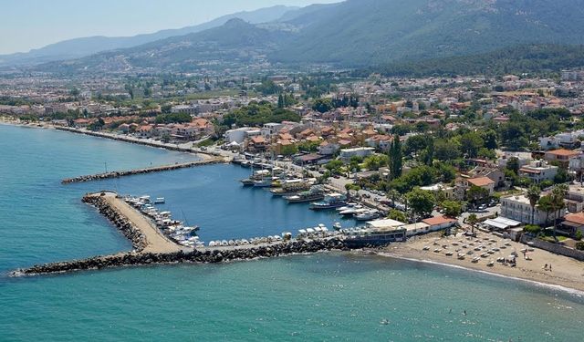 Kuşadası trafiği havadan denetlendi