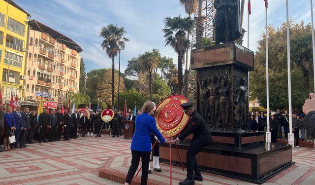 Nazilli’de Atatürk anıldı: Hayat 2 dakikalığına durdu