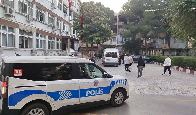 CHP’li ilçe belediyesine usulsüzlük operasyonu: 2 kişi tutuklandı