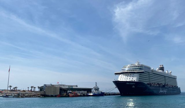 Kuşadası 3 bin 700 turist ağırladı