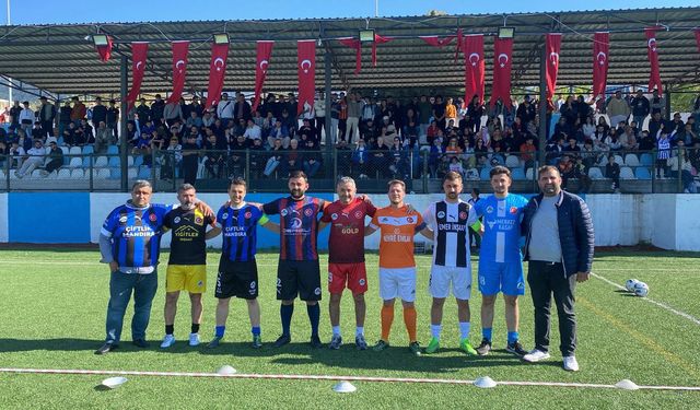 Kuşadası’nda futbol şöleni: Bahar şenlikleri başladı