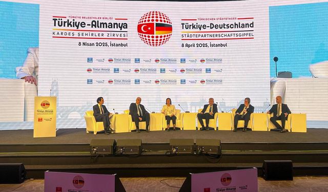 Türkiye Almanya kardeş şehirler Zirvesi’nde demokrasi vurgusu