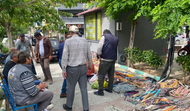 Aydın’da Kurban Bayramı mesaisi erken başladı! Vatandaştan bıçaklara yoğun ilgi