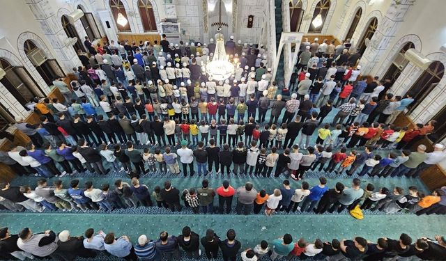 Köşk’te 700 genç camide buluştu