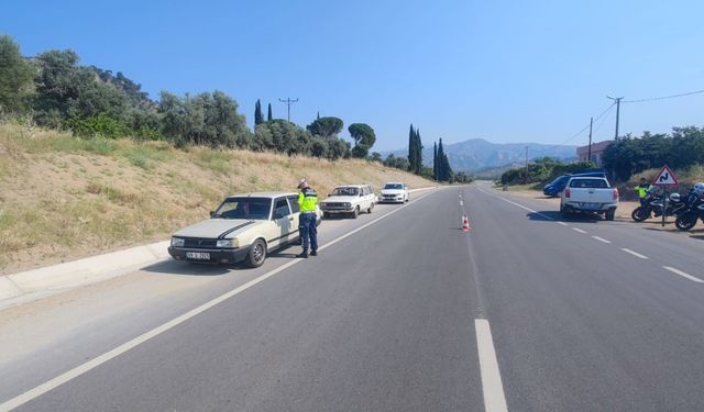 Aydın’ın 2 ilçesinde 33 sürücüye ceza verildi