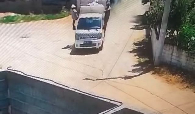 Çine’de çöp aracından düşen işçi ağır yaralandı! O anlar kameralara yansıdı