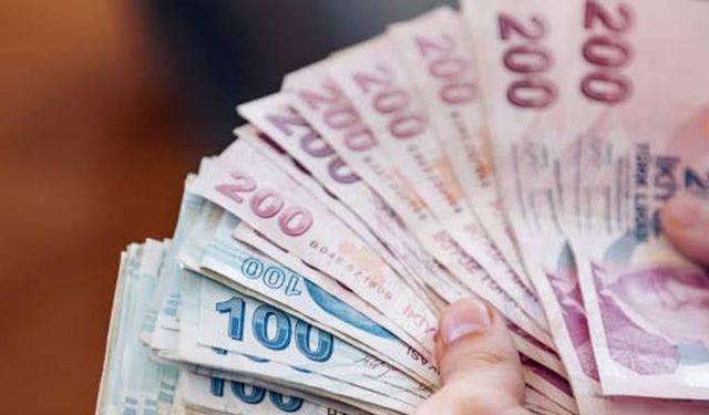 AK Parti’den en düşük emekli maaşı açıklaması! 3 milyon 716 bin emekliyi doğrudan ilgilendiriyor