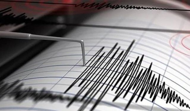 Gece vakti korkutan sarsıntı! AFAD depremin büyüklüğünü açıkladı