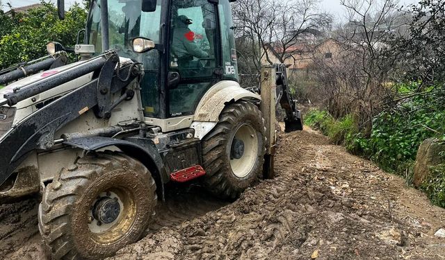 Efeler’den sağanak yağışa hızlı müdahale