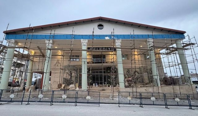 Afrodisias’ın izleri belediye binasına yansıyacak