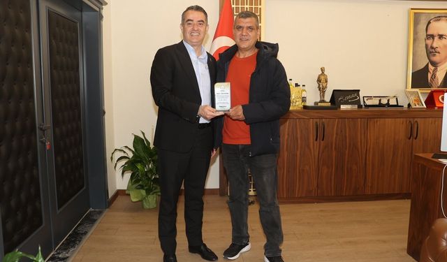 Koçarlı’da emekliye ayrılan personellerin hakları ödendi