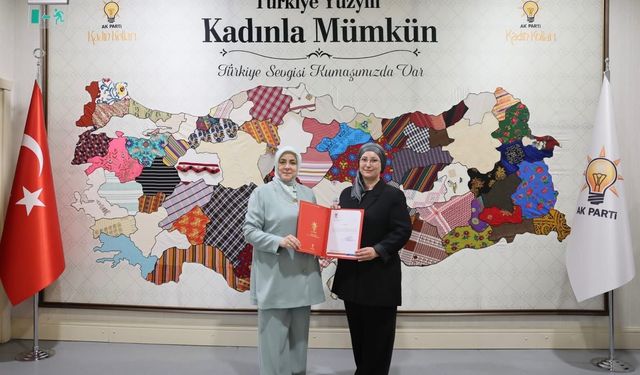 AK Parti Aydın’da kadın kollarında yeni dönem! İlçe başkanları belli oldu