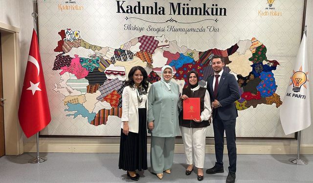 AK Parti Bozdoğan Kadın Kolları’nda görev değişimi