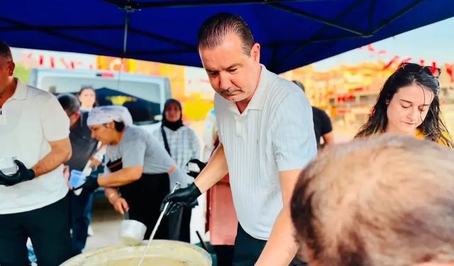 AK Parti Efeler'den aşure hayrı