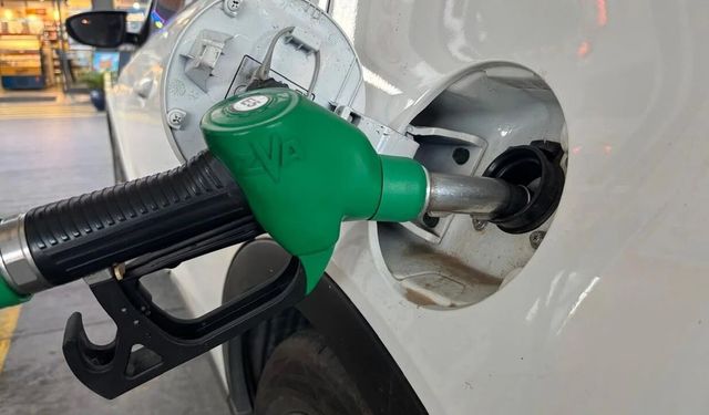 Zamların ardından bu kez indirim! Akaryakıtta tabelalar değişti