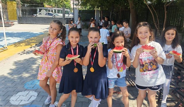 Aydın’da mezuniyet Karpuz Şöleni ile taçlandı
