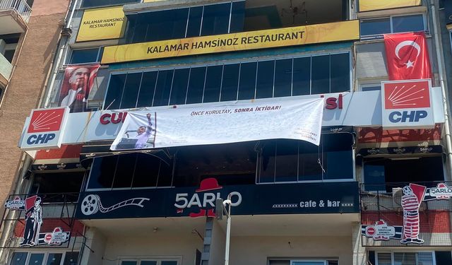 CHP Aydın’dan imzalı pankart! “Önce kurultay, sonra iktidar”