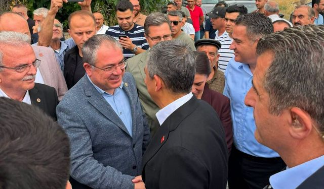 CHP’li Karakoz ve Arıcı Özgür Özel’i Denizli’de karşıladı