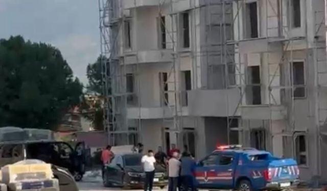 Eylem yapan işçilere yönelik vaat yarım kaldı! Bozdoğan'da işçiler tekrar çatıya çıktı