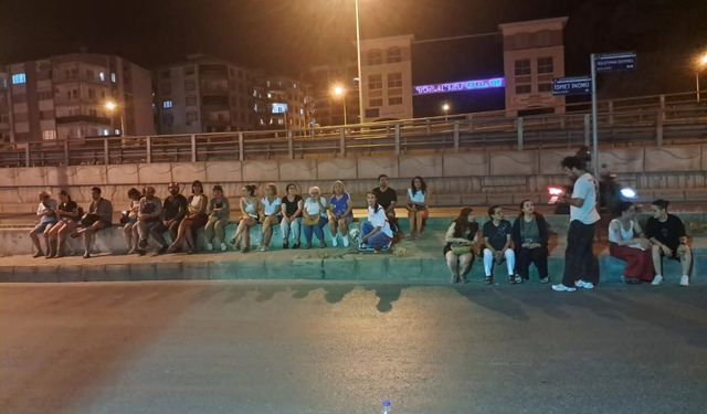 Kuşadası’ndaki LGBTİ yürüyüşüne polis geçit vermedi