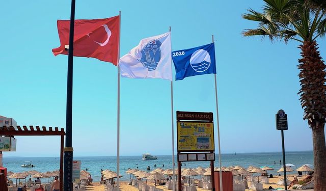 Didim’de Mavi Bayraklar dalgalandı! 14 plaj ödüllendirildi